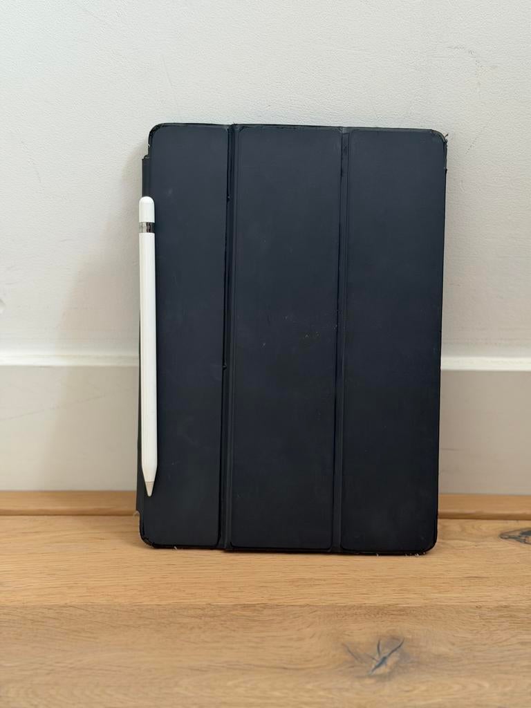 Ipad 7th generation 128GB, Ophalen of Verzenden, Zo goed als nieuw, 10 inch, Bescherming voor- en achterkant