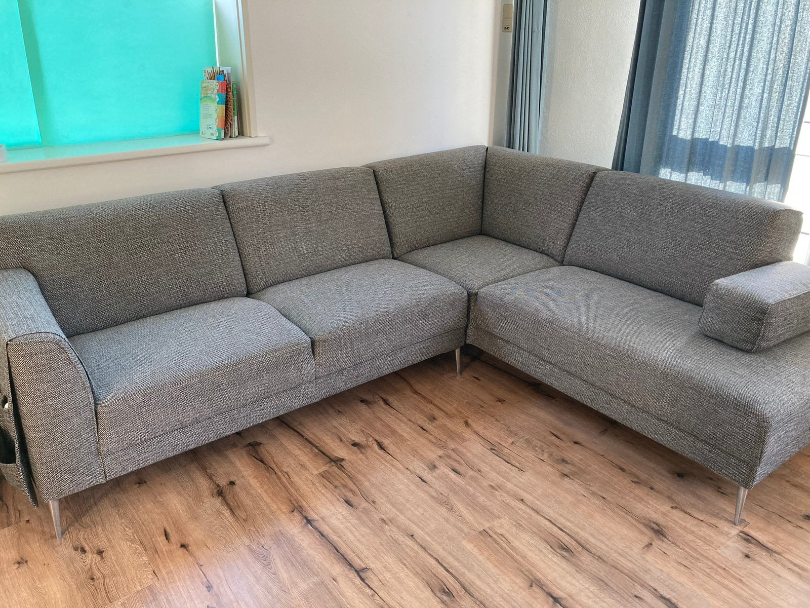Montel hoekbank + hocker, Ophalen, Gebruikt, Stof