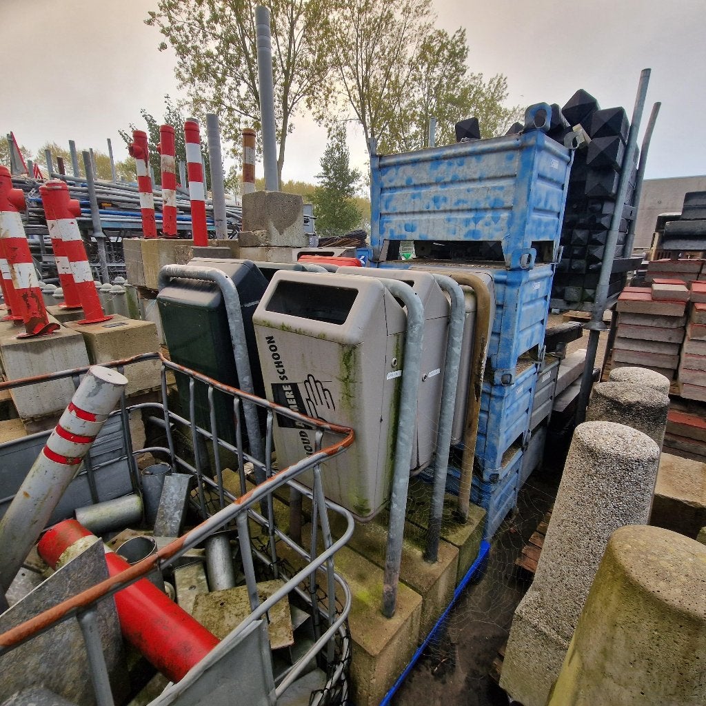 fietsenrekken ,sierbollen , afzetpalen ,palen , varkens/big, Ophalen of Verzenden, Nieuw