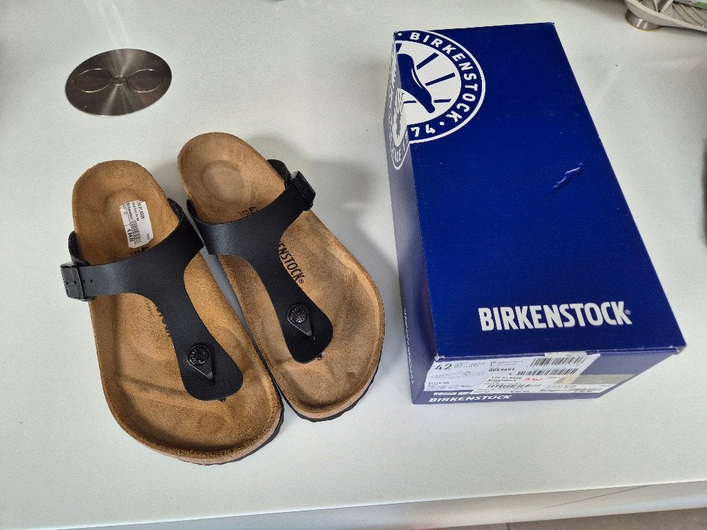 Nieuwe Birkenstock Gizeh Black maat 42, Kleding | Heren, Schoenen, Slippers, Zwart, Nieuw, Ophalen of Verzenden