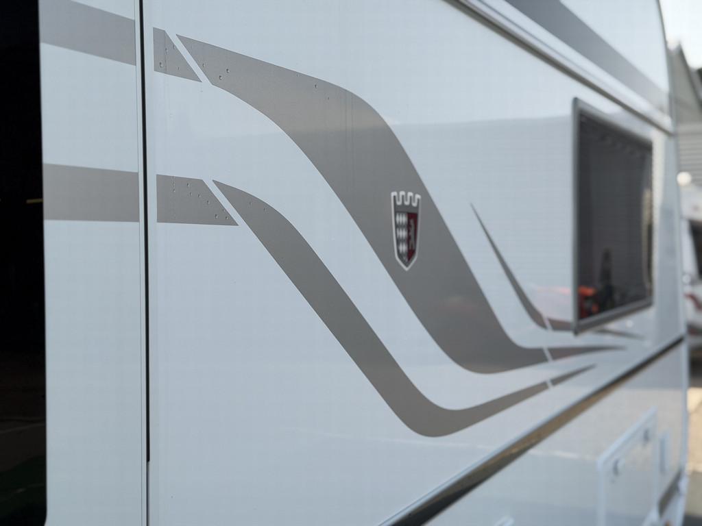 Tabbert PUCCINI 550 E 2.3 / 50% Deals (bj 2026), Caravans en Kamperen, Caravans, Tabbert, 7 tot 8 meter, Bedrijf, Info@deklerkcaravans.nl