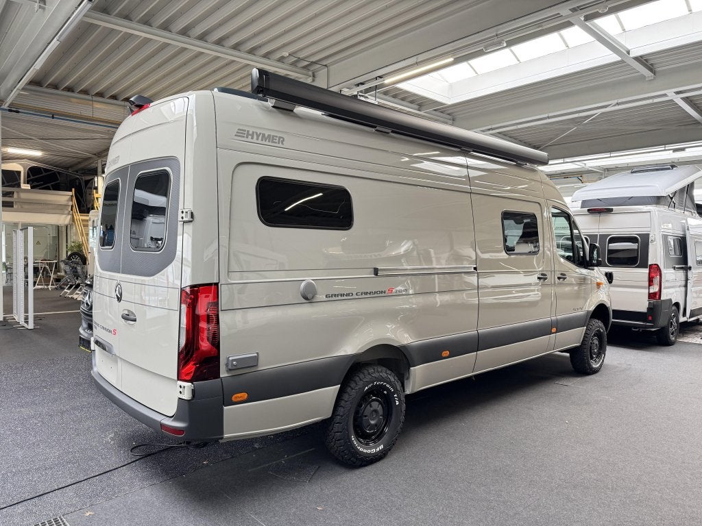 Hymer Grand Canyon S 700 4x4 - hefdak - lengtebed, Automaat, Buscamper of Camperbus, 6 tot 7 meter, Bedrijf