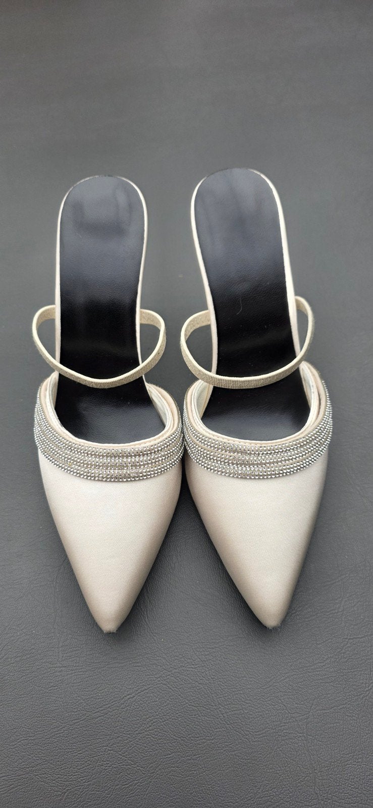 Elegante beige muiltjes met strass - Maat 37, Kleding | Dames, Beige, Sandalen of Muiltjes, Ophalen of Verzenden, Merkloos