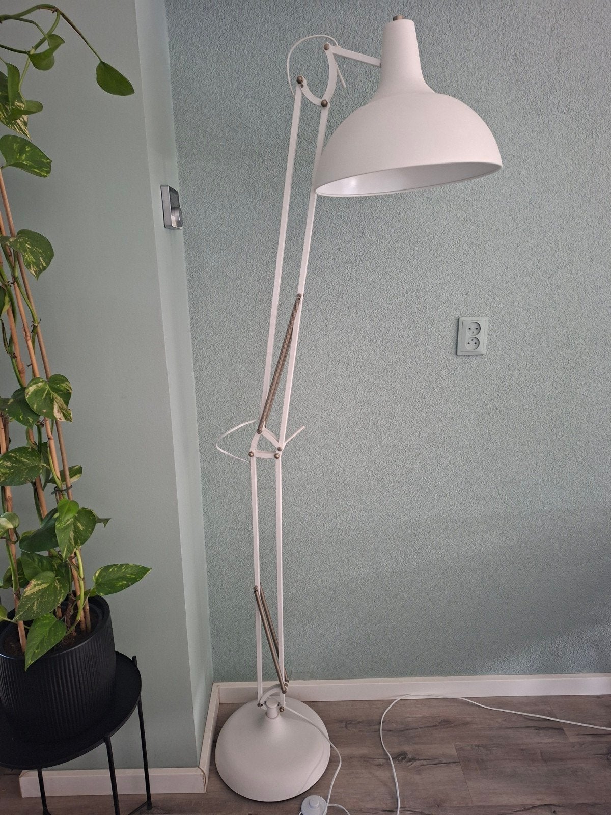 Verstelbare Witte Staande Lamp, Huis en Inrichting, Ophalen, Gebruikt, E27 (groot), Metaal