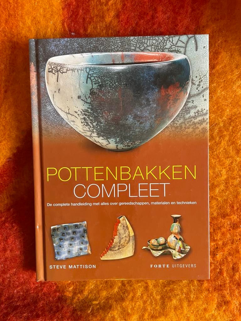 NIEUW Boek: pottenbakken compleet, Overige typen, Nieuw, Ophalen of Verzenden, Overige onderwerpen