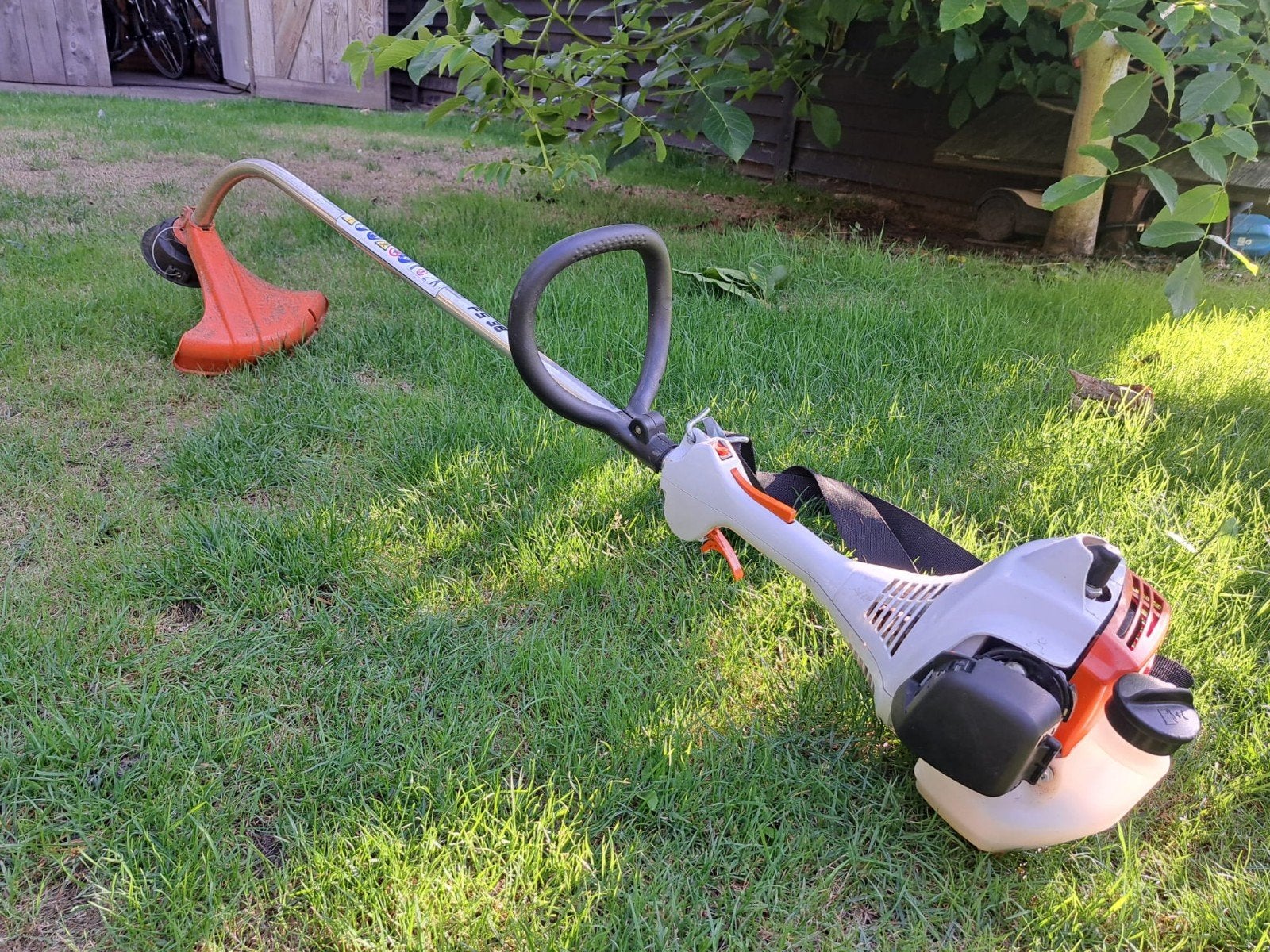 Gloednieuwe Stihl FS38 strimmer, Tuin en Terras, Bosmaaiers, Ophalen, Nieuw, Benzine, Dolmar /Stihl / Husqvarna