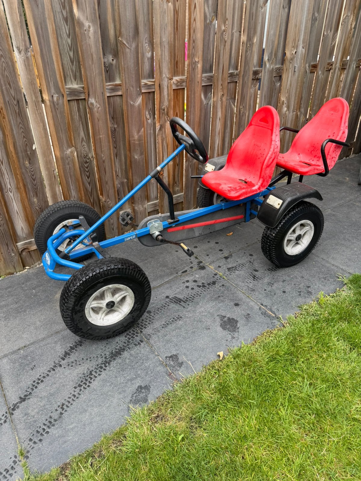 Gebruikte BERG Skelter 2-zits – Nog jaren speelplezier! 🚜, Kinderen en Baby's, Speelgoed | Buiten | Skelters, Gebruikt, Berg