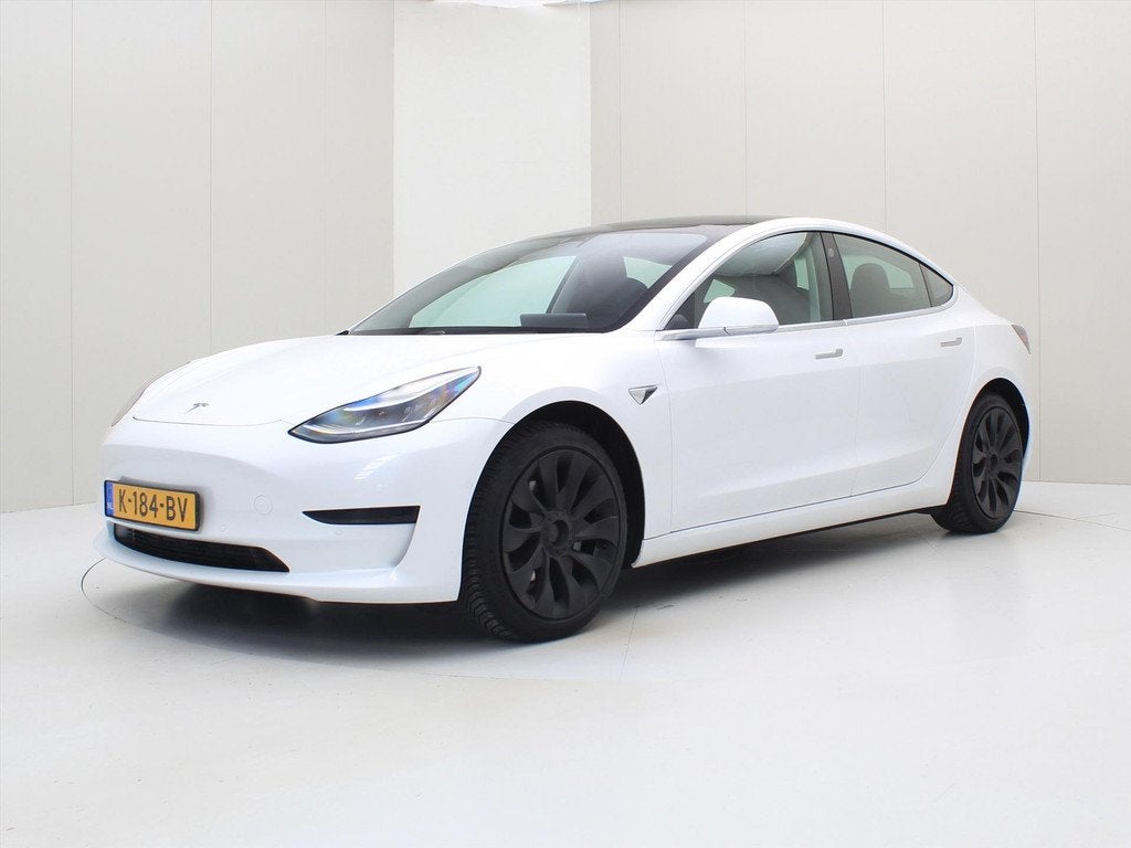 Tesla Model 3 Standard RWD Plus 94% SoH [ LFP-ACCU+AUTOPILOT, Automaat, Achterwielaandrijving, Gebruikt, Zwart