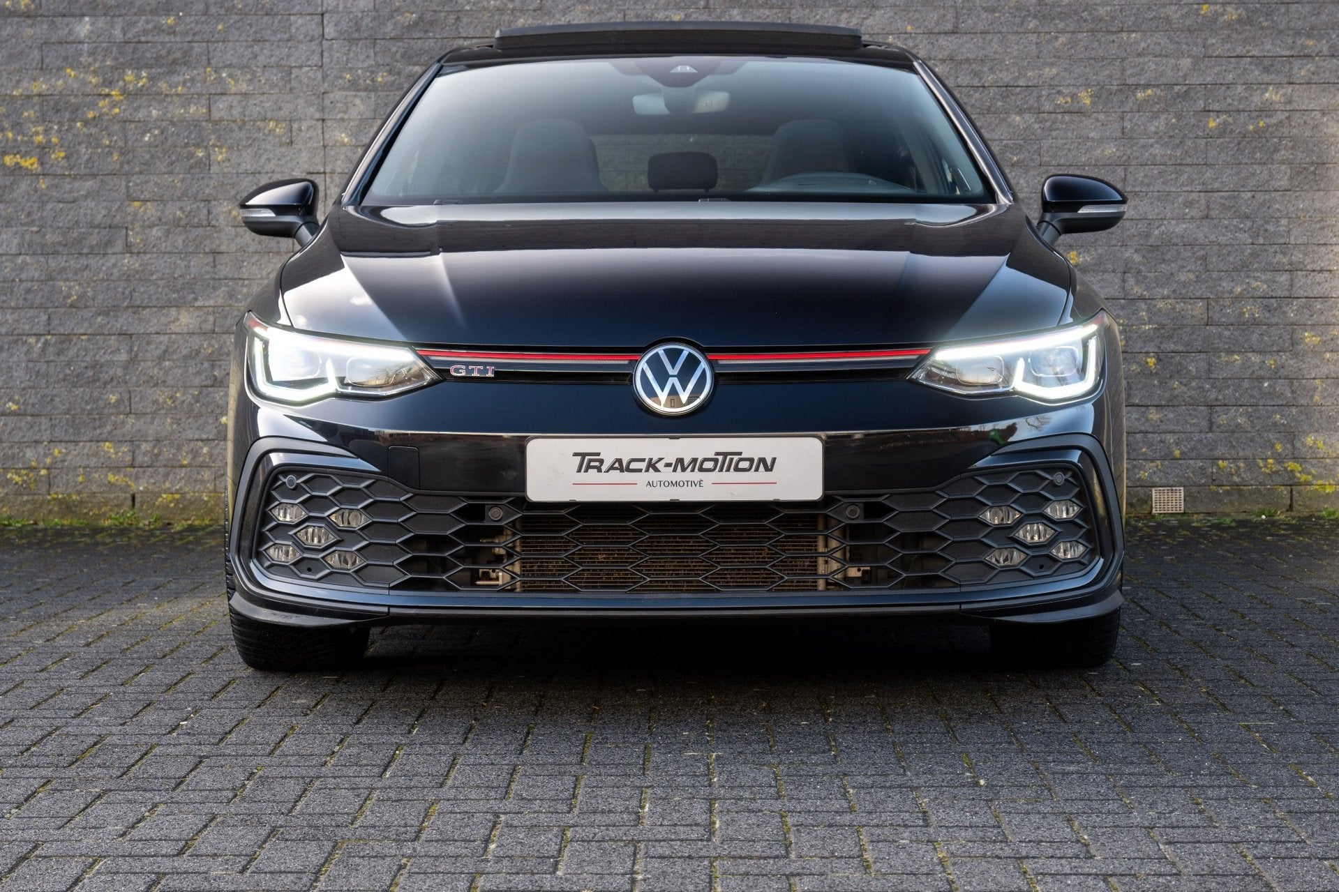 Volkswagen GOLF 2.0 TSI GTI Panoramadak, Euro 6, 4 cilinders, 1984 cc, Zwart