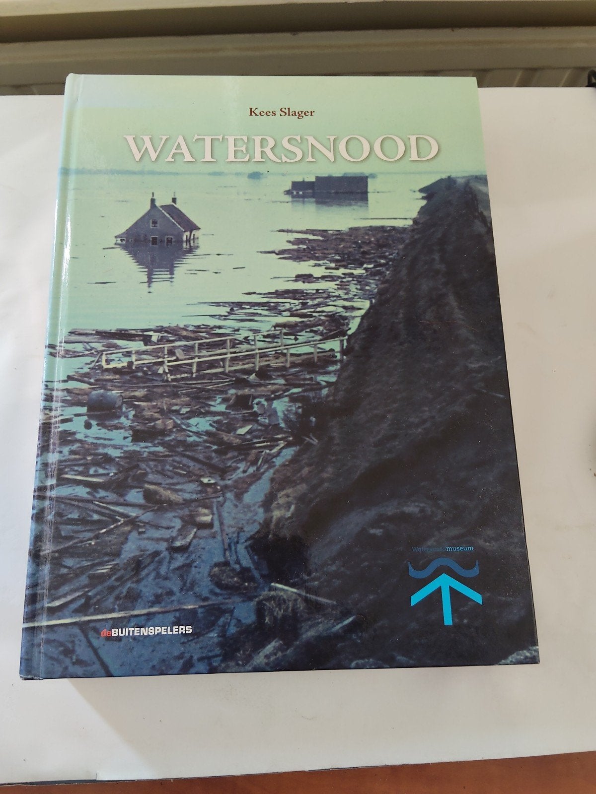 Watersnood - Kees Slager - Indrukwekkende boek over de Ramp, Ophalen, 20e eeuw of later, Zo goed als nieuw, Kees Slager