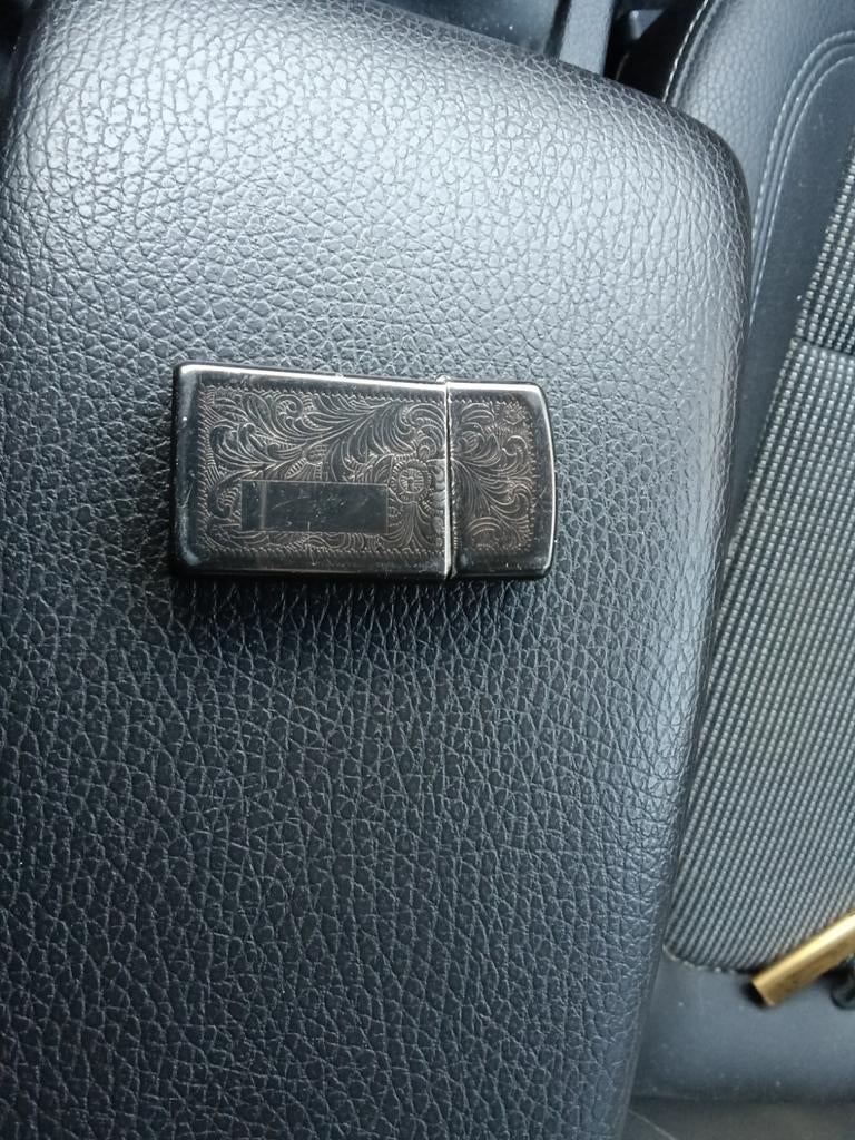 Zippo aansteker, Ophalen, Aansteker