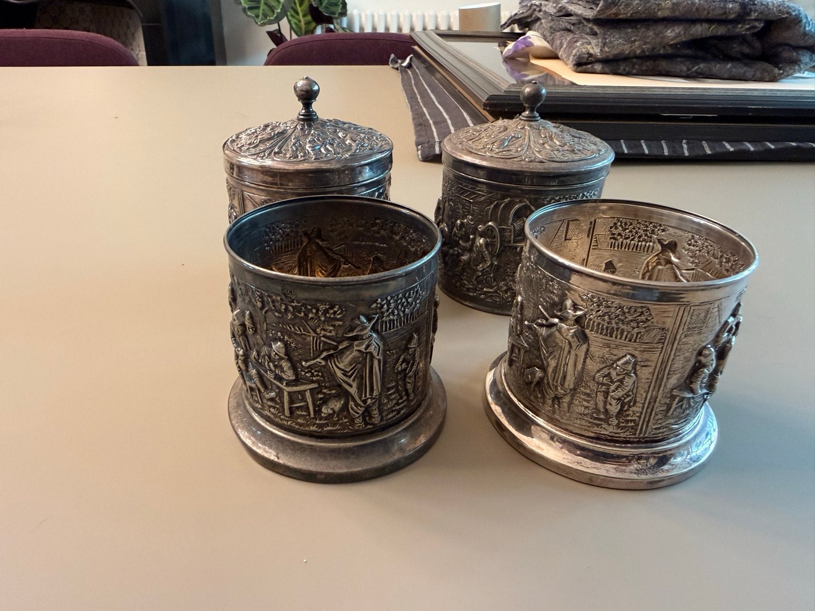 Verschillende Originele Douwe Egberts potjes/doosje, Ophalen