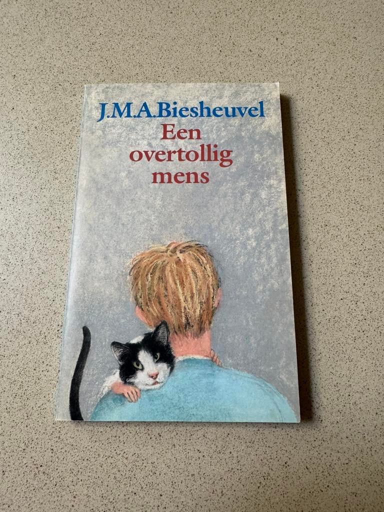 J.M.A. Biesheuvel, Een overtollig mens, Ophalen of Verzenden, Zo goed als nieuw