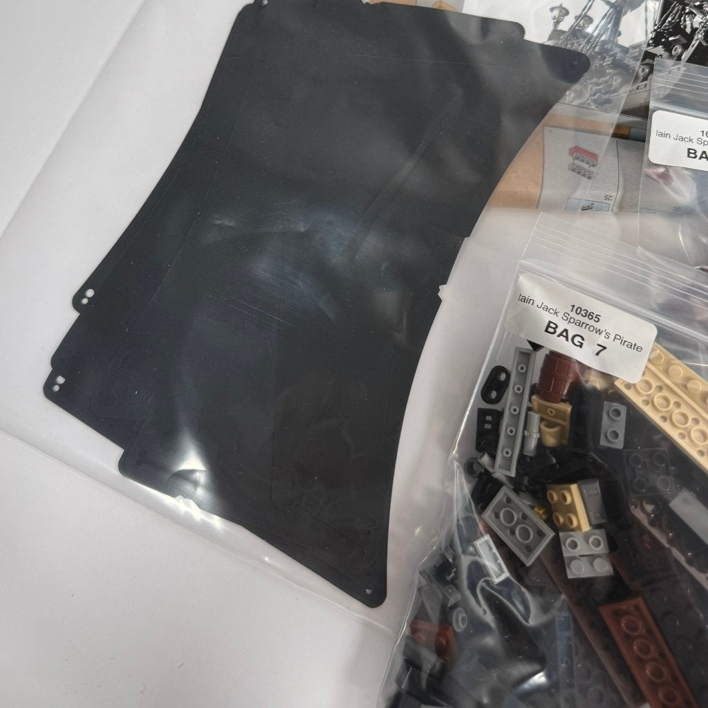 LEGO Disney 10365 Captain Jack Sparrow’s Pirate Ship, Lego, Ophalen of Verzenden, Zo goed als nieuw, Complete set