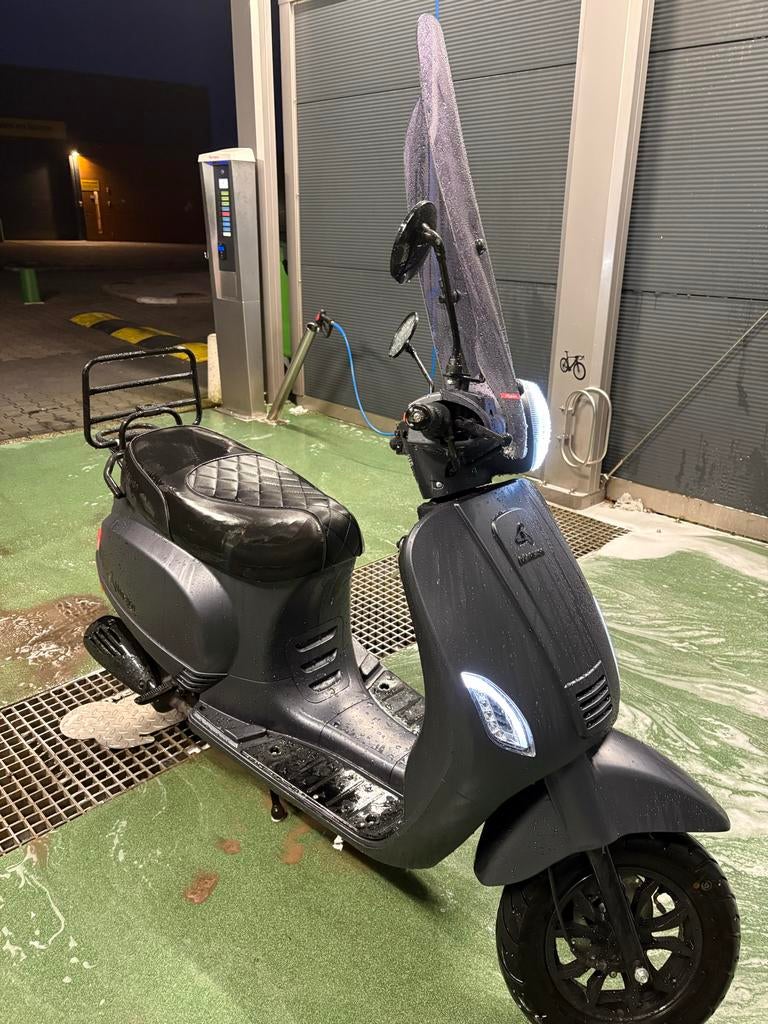 Marengo V-line scooter, Zo goed als nieuw, Benzine, Ophalen, Overige merken