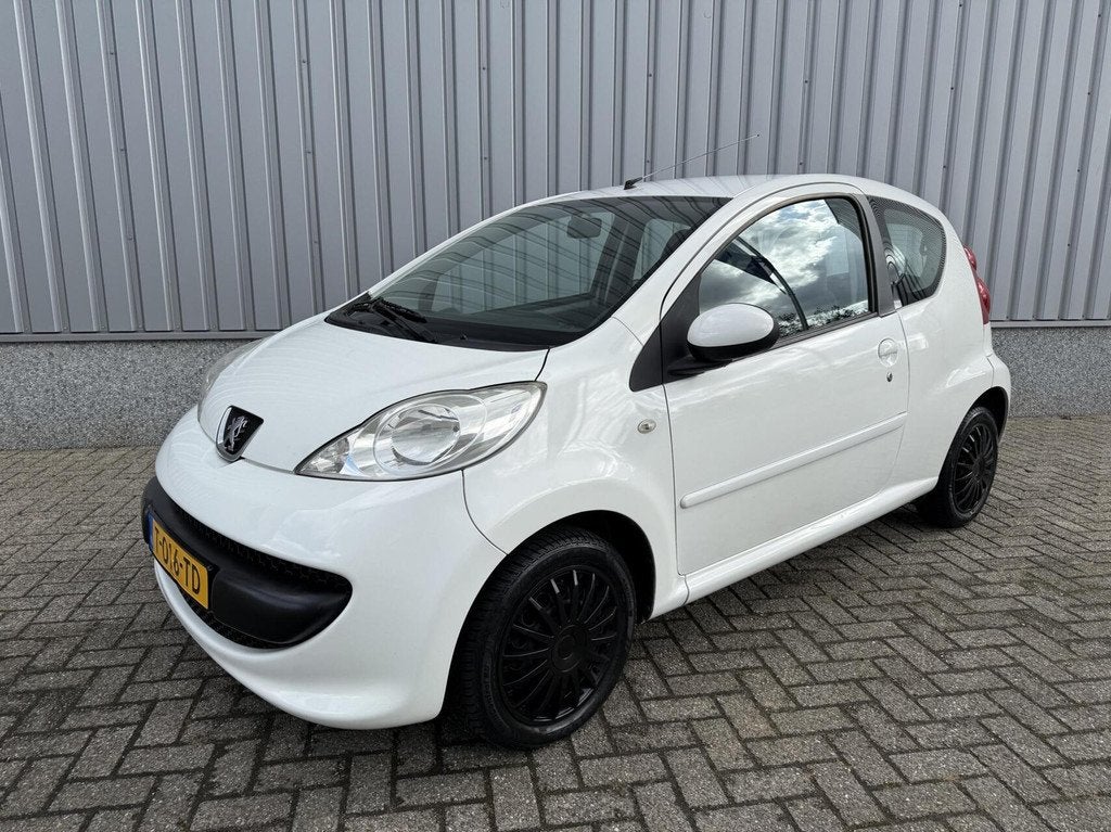 ✅ Peugeot 107 1.0-12V XR SPORT Airco/CV, Auto's, Voorwielaandrijving, Gebruikt, 4 stoelen, Bedrijf