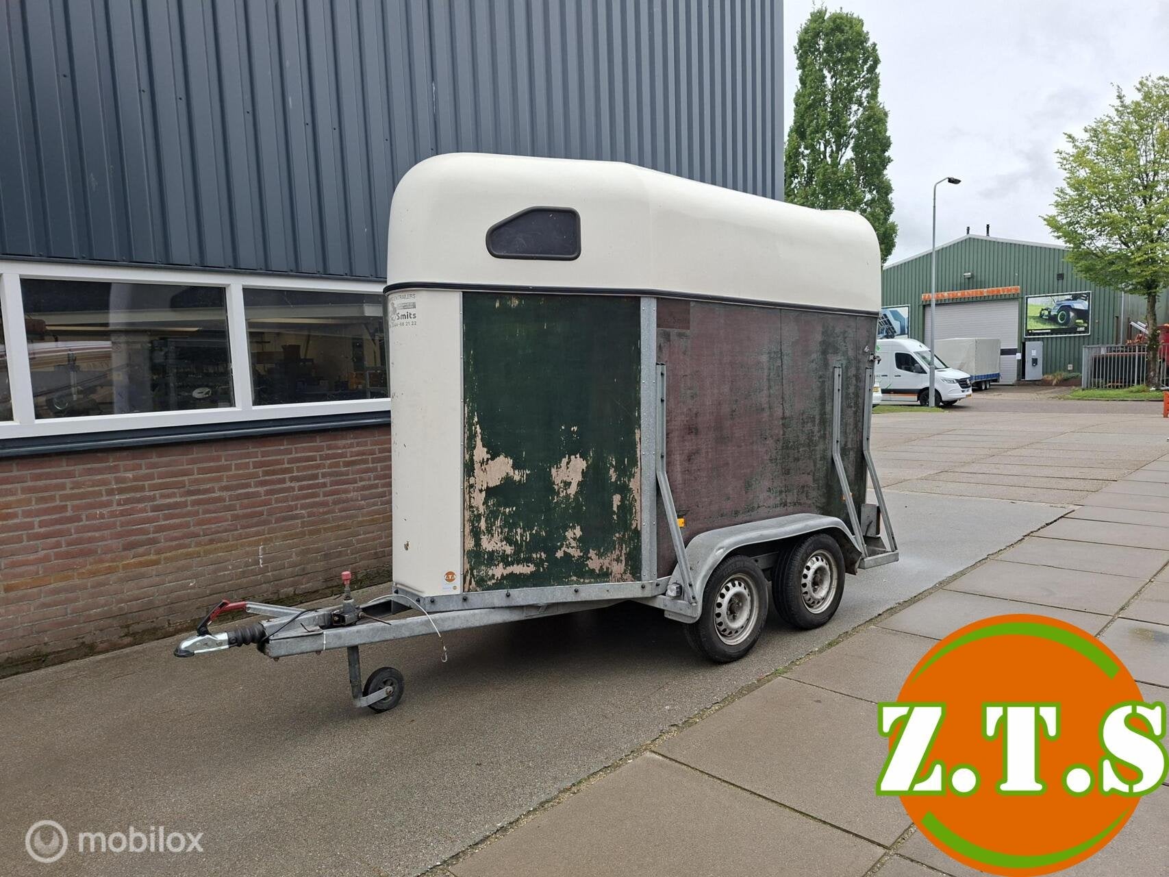 Hotra veetrailer / 1.5 paardstrailer