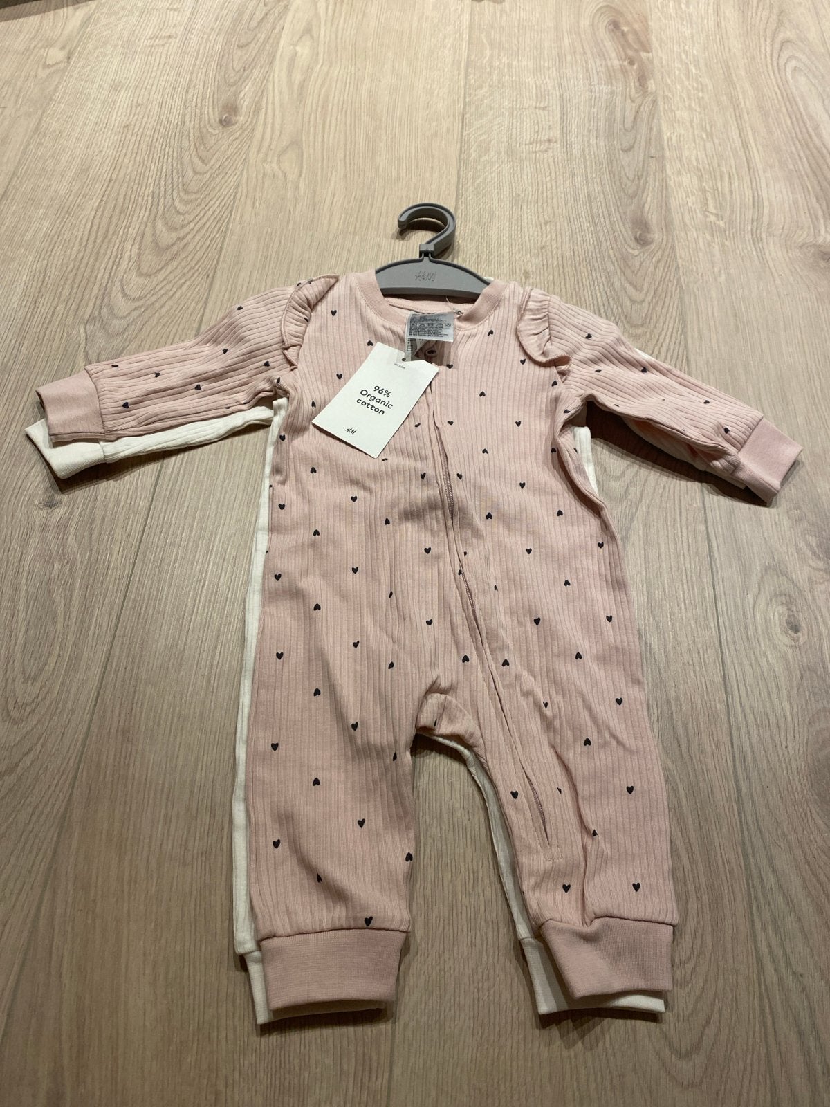 2 Nieuwe h&m box pakjes 62, Ophalen of Verzenden