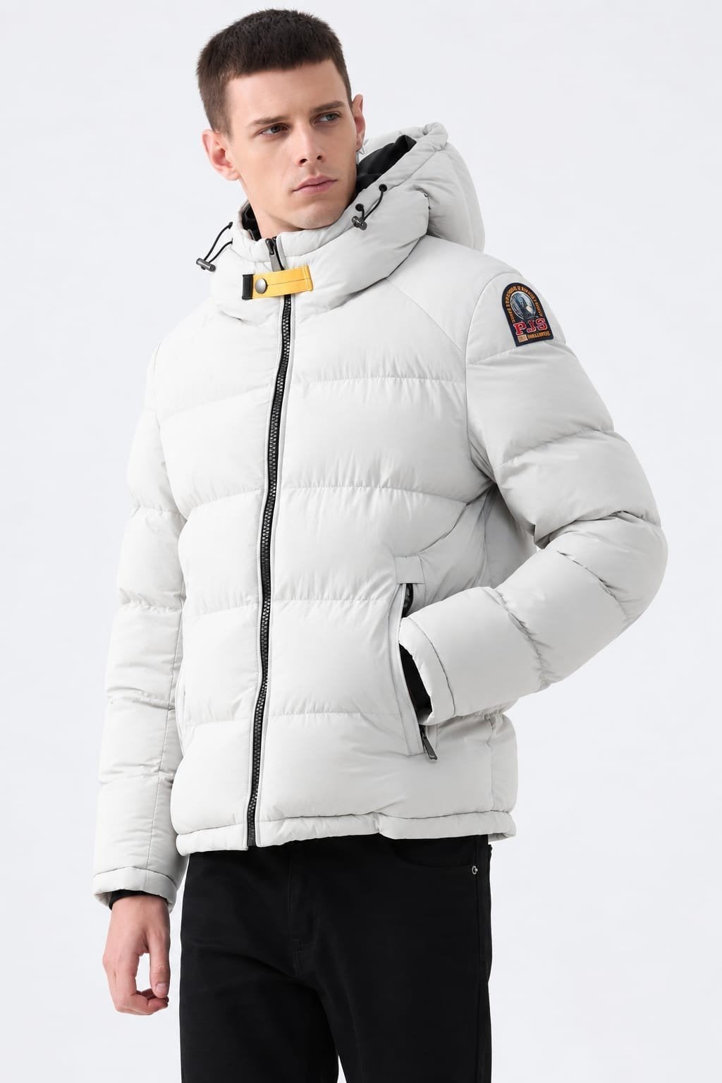 Foto 24 van Partij en losverkoop Parajumpers Mcmillan Moncler Burberry