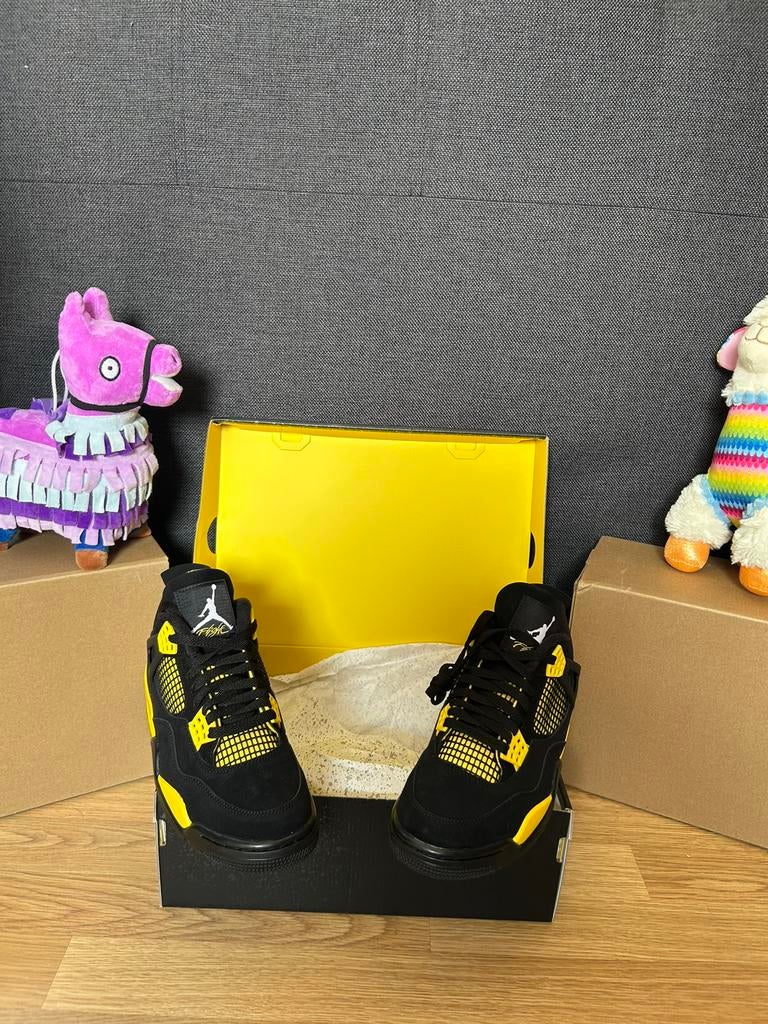 Jordan 4 yellow thunder en andere jordan 4’s, Kleding | Heren, Schoenen, Zwart, Nieuw, Ophalen of Verzenden, Sneakers of Gympen