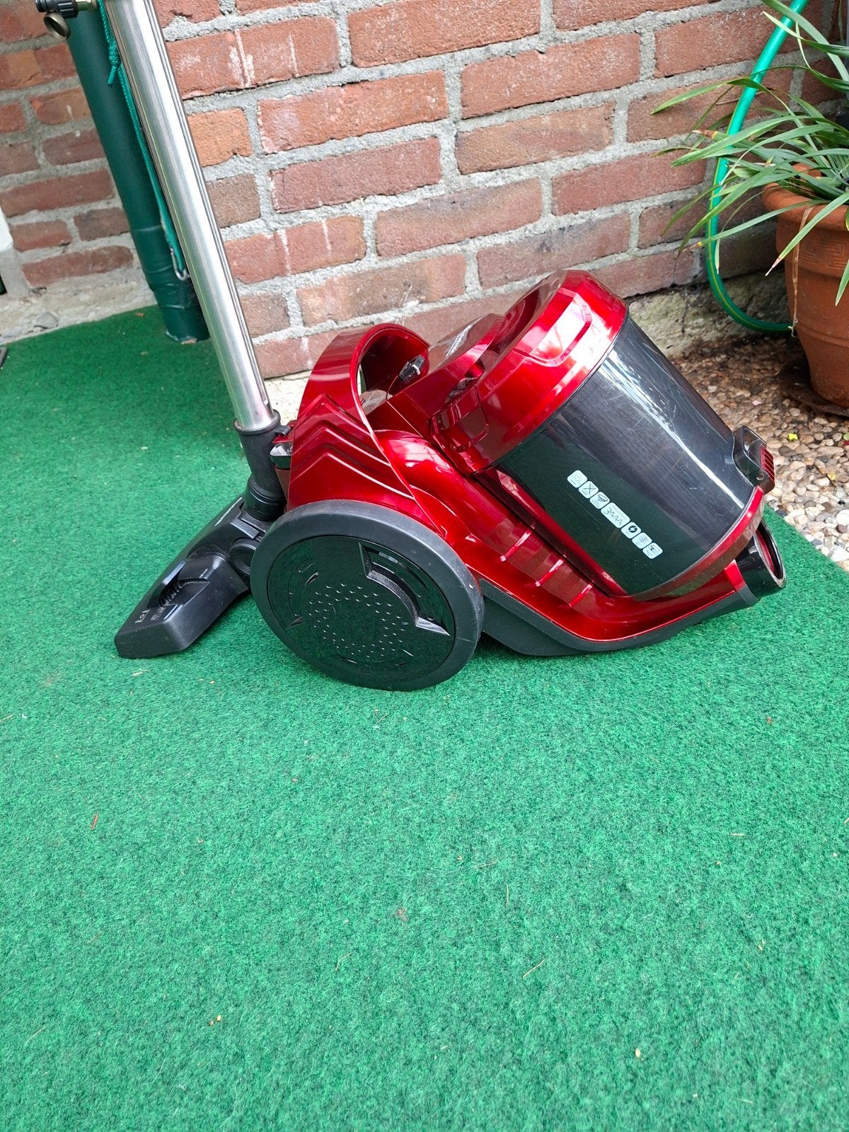 TurboTronic Cyclonic Force Stofzuiger - Zo goed als nieuw, Overige merken, Inclusief accessoires, Ophalen of Verzenden, Sledestofzuiger