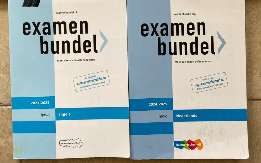 Samengevat Na + Bi Examenbundel Ne + En, Ophalen of Verzenden, Zo goed als nieuw, HAVO, Nederlands