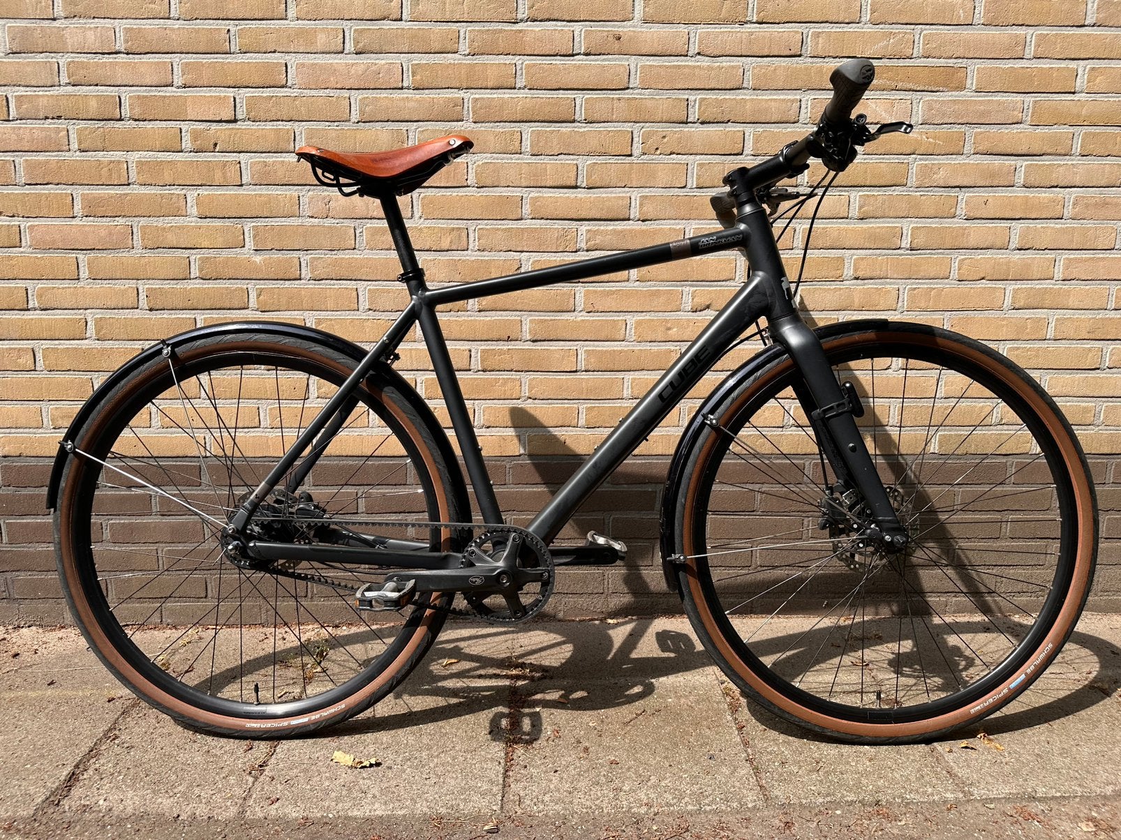 Cube Hyde Race | Gates riemaandrijving | Brooks zadel, Fietsen en Brommers, Overige merken, Gebruikt, Ophalen of Verzenden, Schijfrem