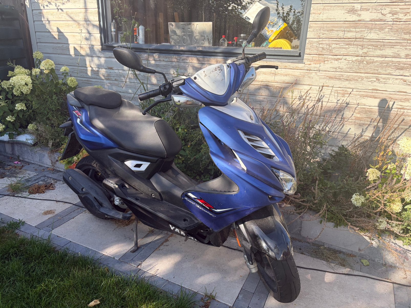 Yamaha Aerox R 2 takt scooter, Ophalen, Zo goed als nieuw, Benzine, Aerox