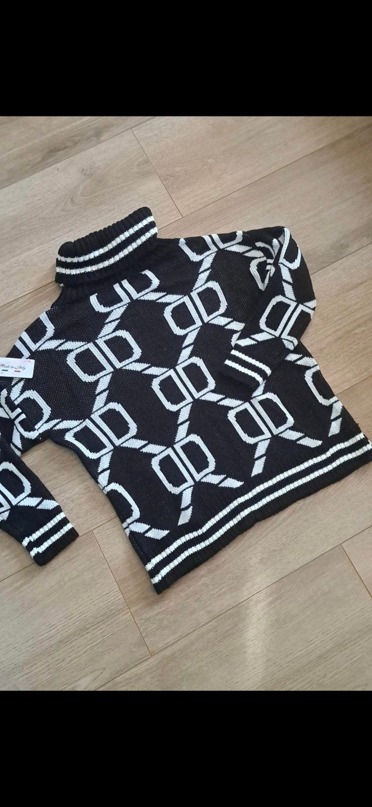 Nieuwe Zwart-witte coltrui met patroon. maat M, Maat 38/40 (M), Zwart, Ophalen of Verzenden, Onbekend