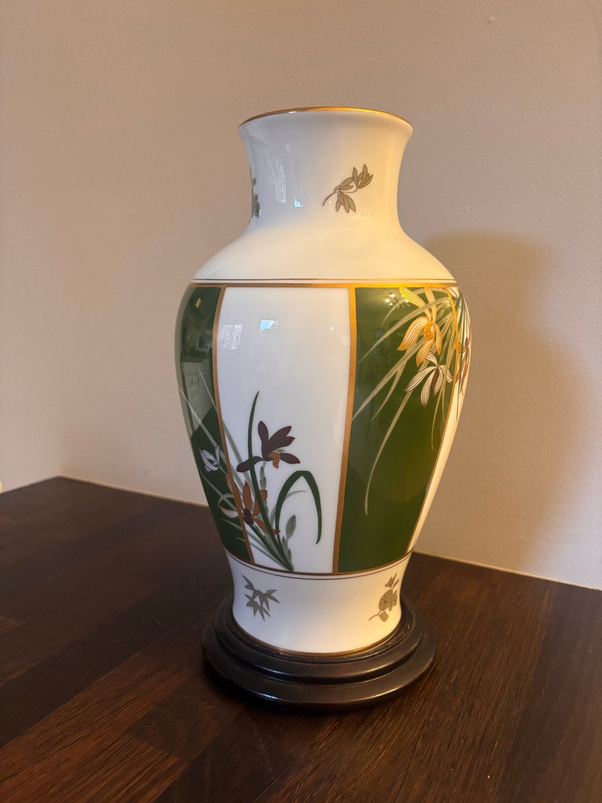 Vintage Okura Japan 'Noble Orchid' porseleinen vaas 1978, Ophalen