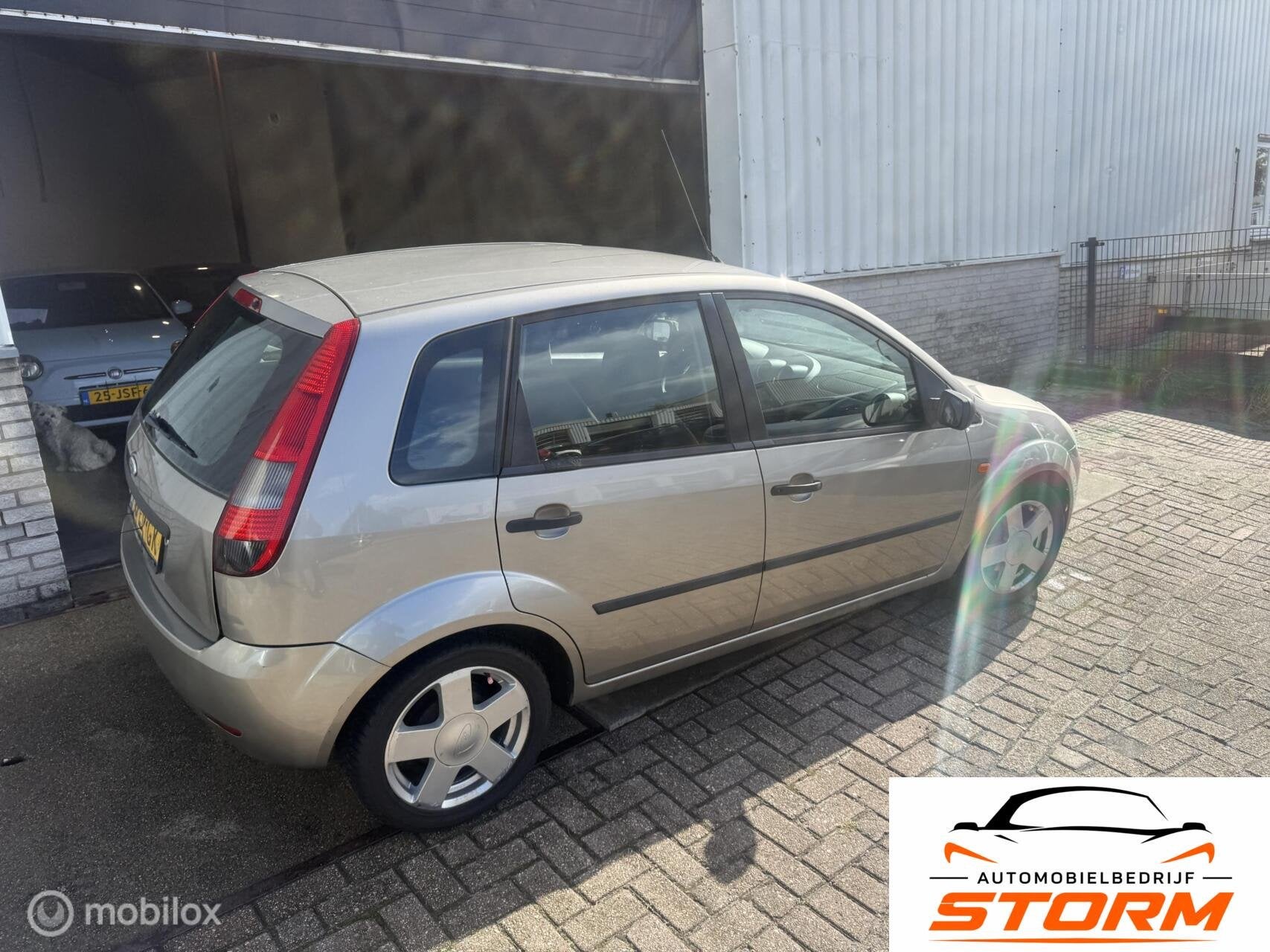 Ford Fiesta 1.4-16V Ghia, 15 km/l, 4 cilinders, Origineel Nederlands, Bedrijf