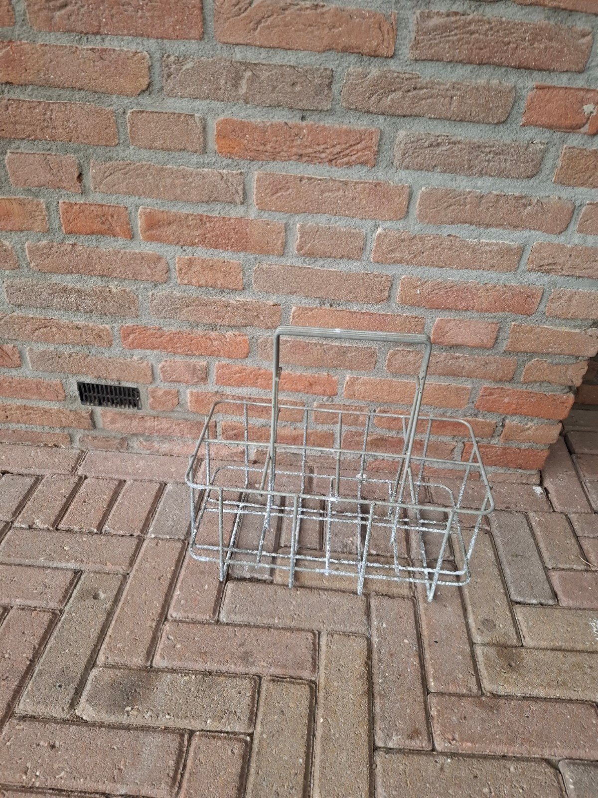 oude flessenhouder, Ophalen, Gebruikt, Minder dan 10 meter, Raster