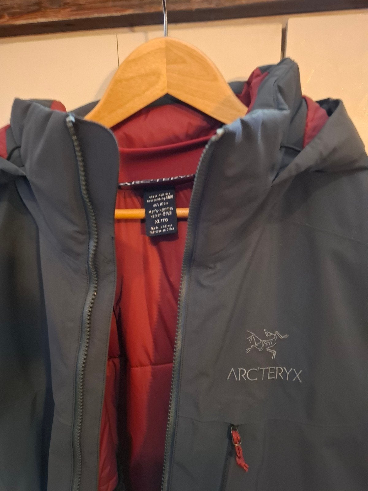 Nieuwe Arc'teryx Fission Winterjas - Maat XL, Ophalen of Verzenden, Arc'teryx, Grijs, Maat 56/58 (XL)