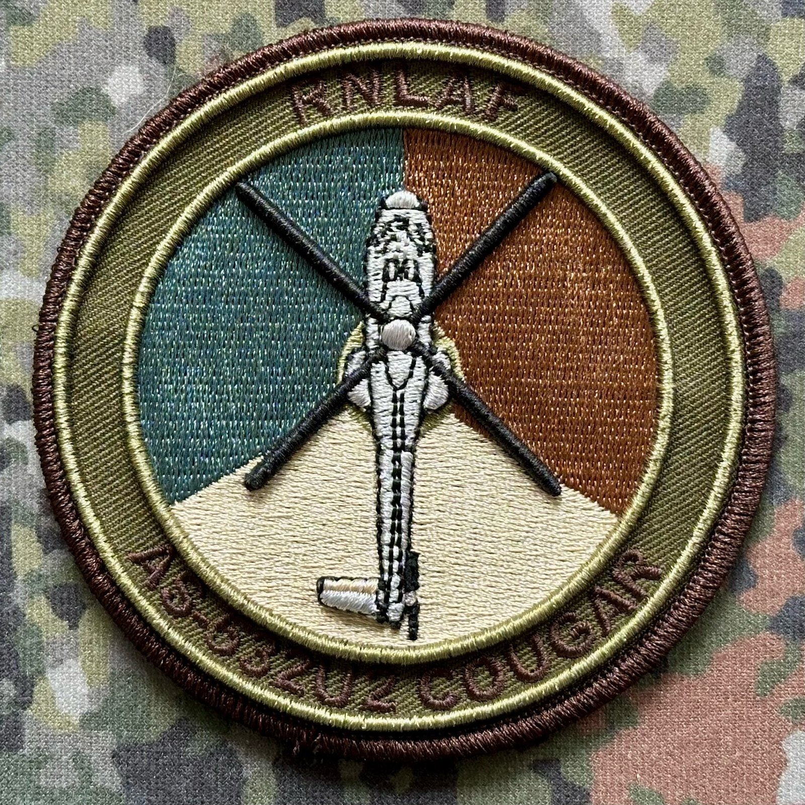 Patch RNLAF 300 SQN, Ophalen of Verzenden, Luchtmacht, Nederland, Embleem of Badge