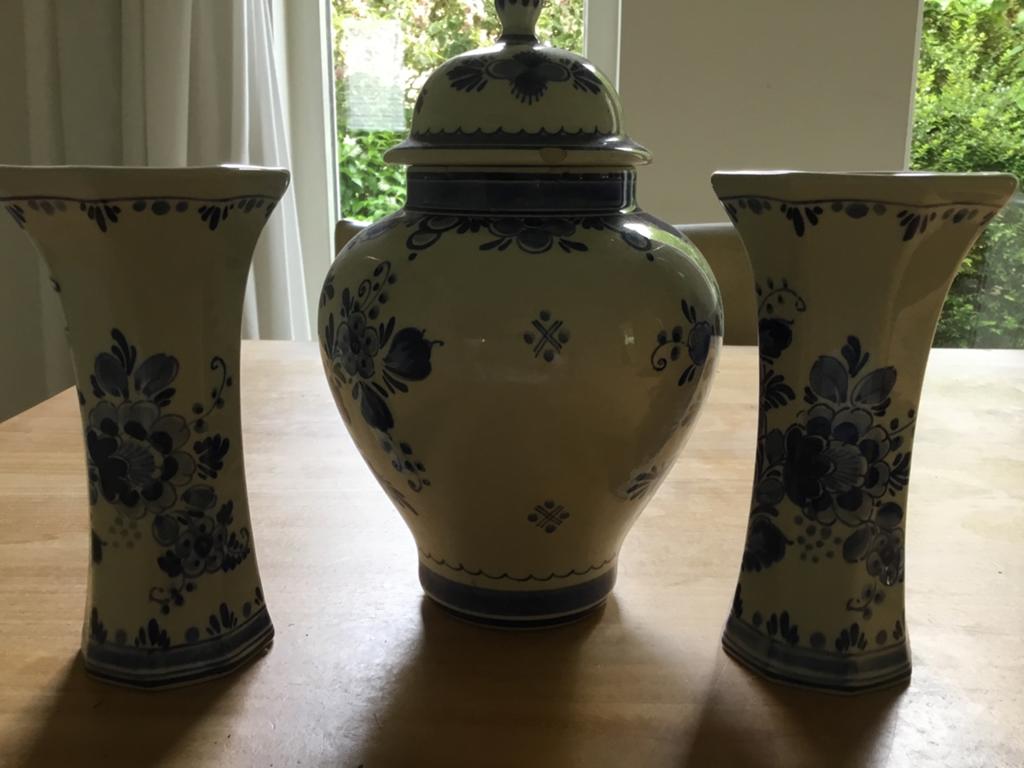 Delfts Blauw set: gemberpot en twee vazen, Antiek en Kunst, Ophalen of Verzenden