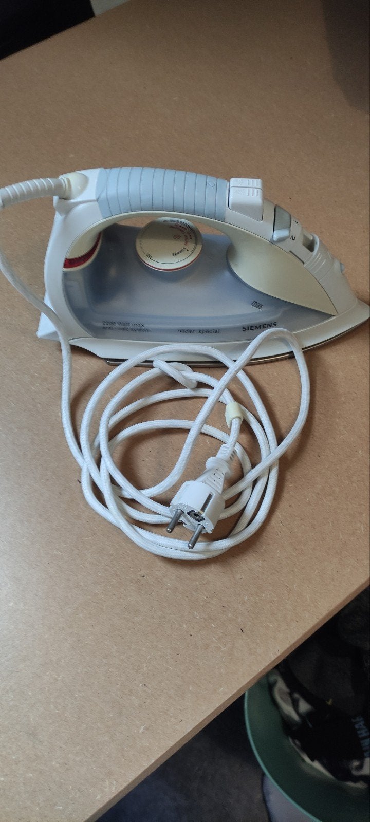 Te koop strijkijzer Siemens, Ophalen, Gebruikt