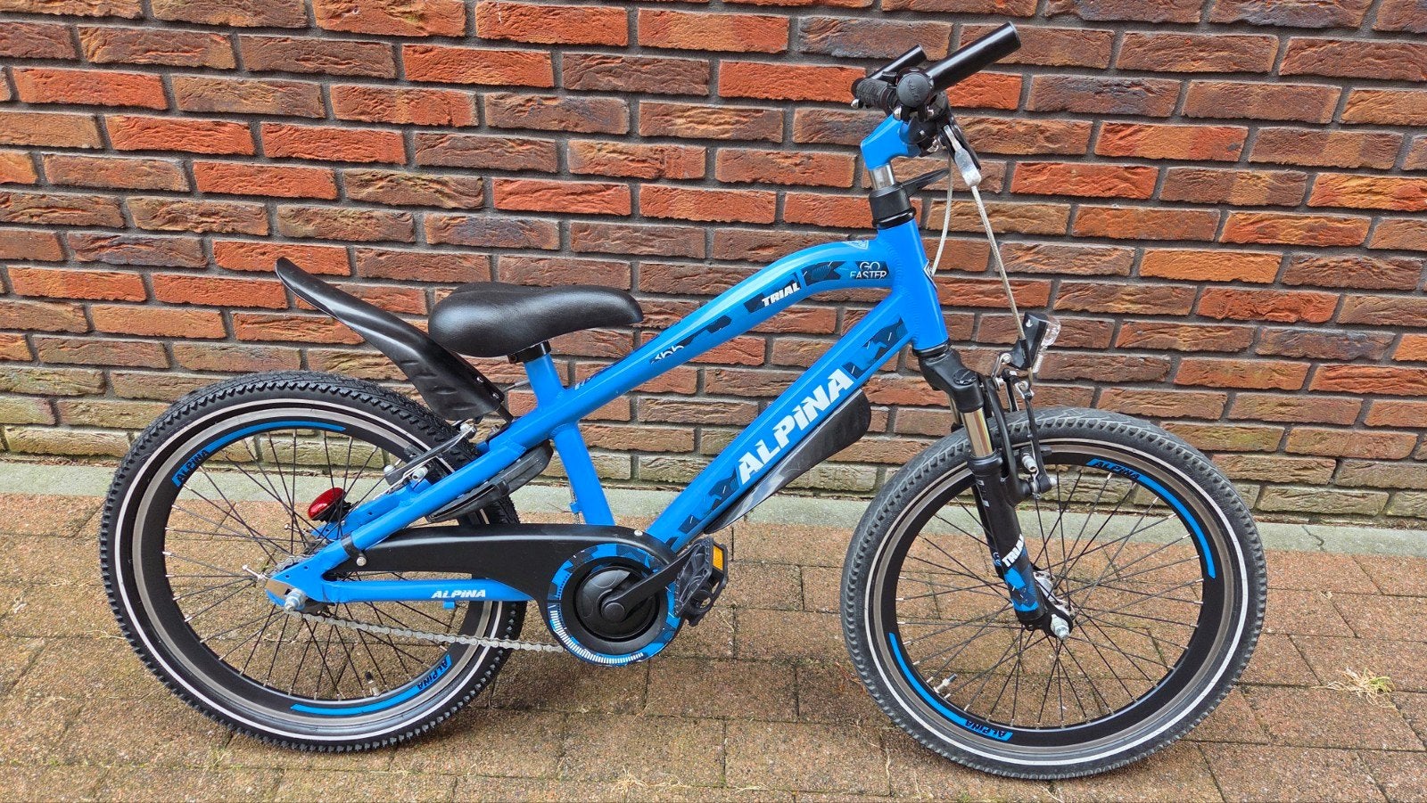 Zeer nette 20 inch Alpina Trial jongensfiets, Fietsen en Brommers, Fietsen | Jongens, Ophalen, Terugtraprem, Batavus Snake Alpina Trial Yabber cube bulls loekie sparta