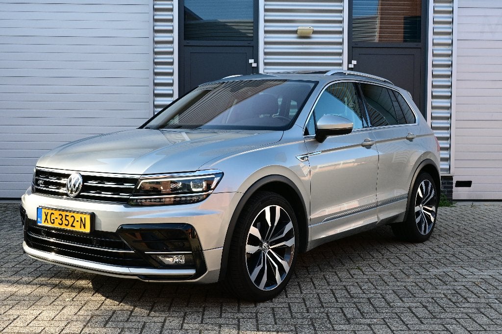 Volkswagen Tiguan Highline Business R-Line 1.5 TSI 150pk DSG, Auto's, Volkswagen, Particulier, Tiguan, ABS, Adaptive Cruise Control
