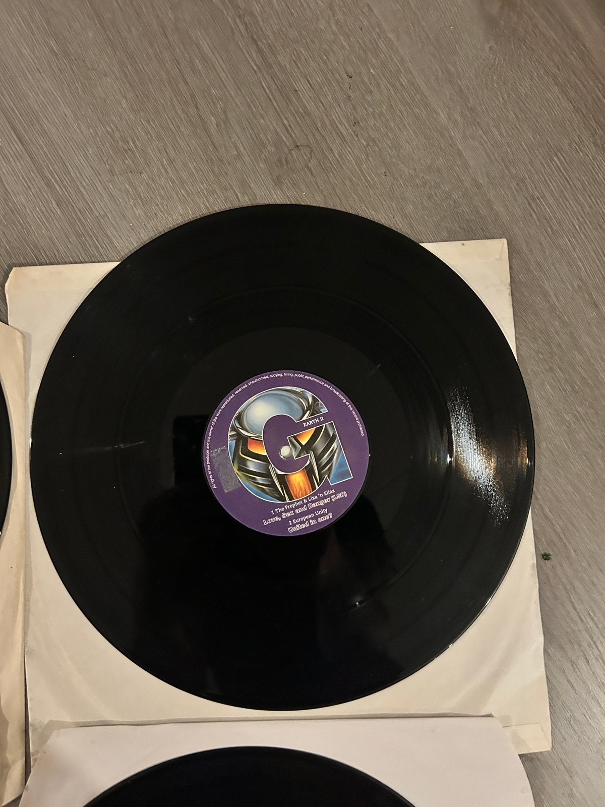 Foto 9 van Earthquake II , 4x vinyl