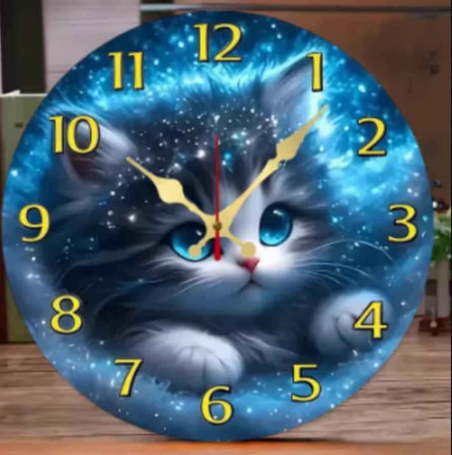 Ronde wandklok van hout Kitten in de Sterren (25cm), Ophalen of Verzenden, Nieuw, Wandklok