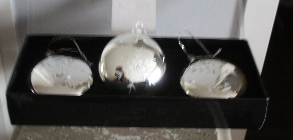 set van 3 glazen zilveren platte kerstballen, Ophalen of Verzenden, Nieuw