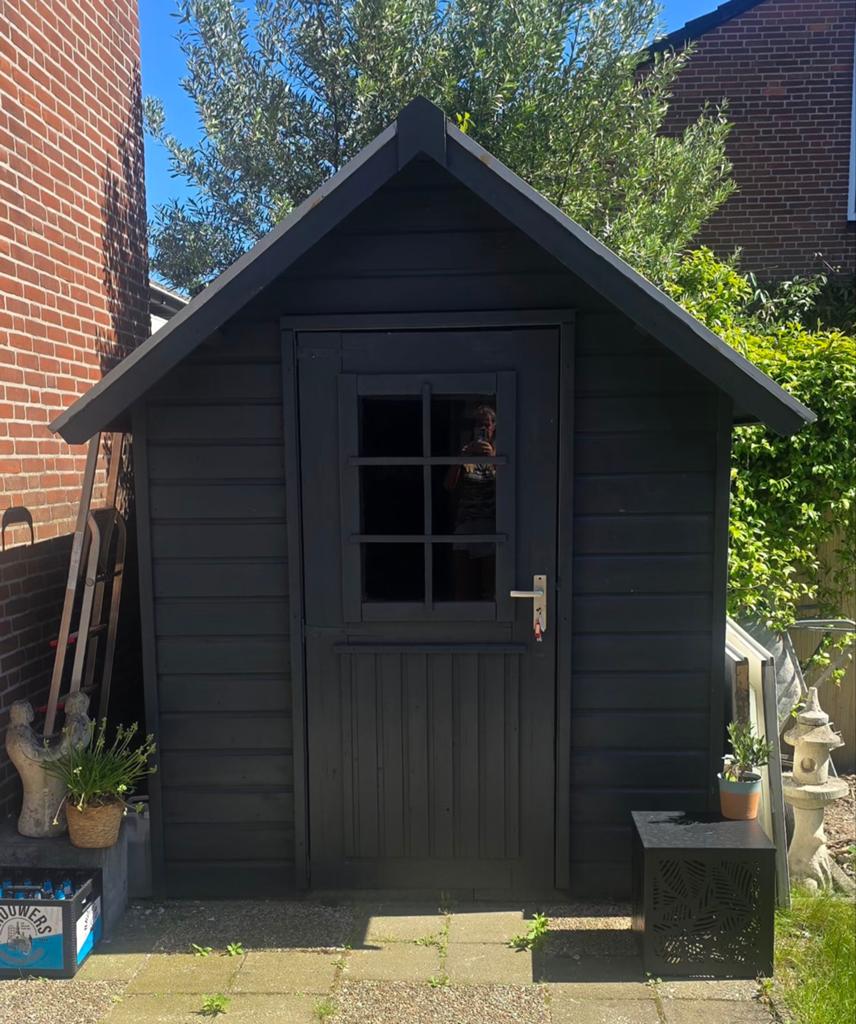Goed onderhouden tuinhuis met opbergmogelijkheden, Gebruikt, Tuinhuis, Minder dan 200 cm, 1 raam