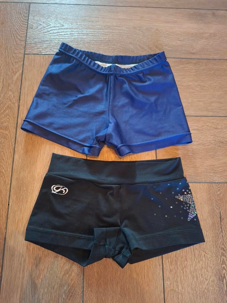 Twee turnbroekjes - kort blauw/zwart, Ophalen of Verzenden, Gebruikt
