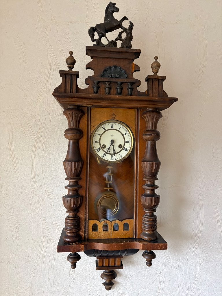 Antieke klok Junghans, Ophalen