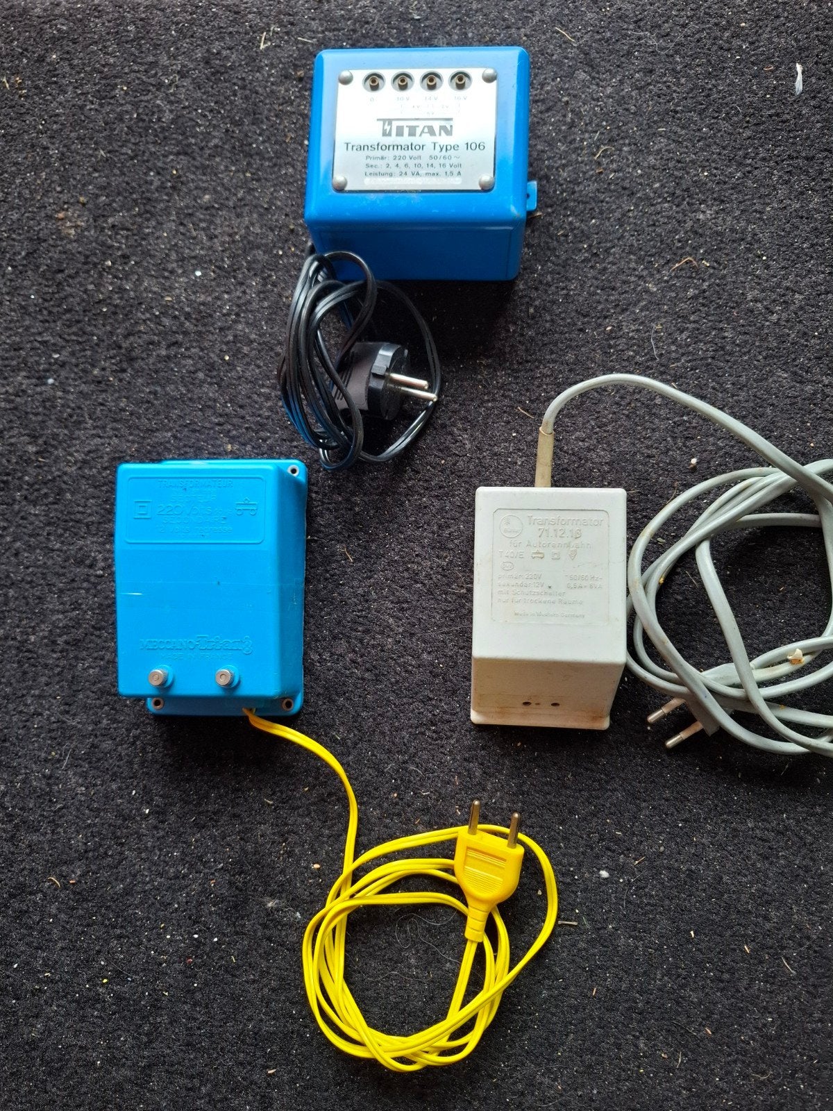 3 trafo voor de treinbaan, Ophalen of Verzenden, Gelijkstroom, Transformator of Voeding, Overige merken