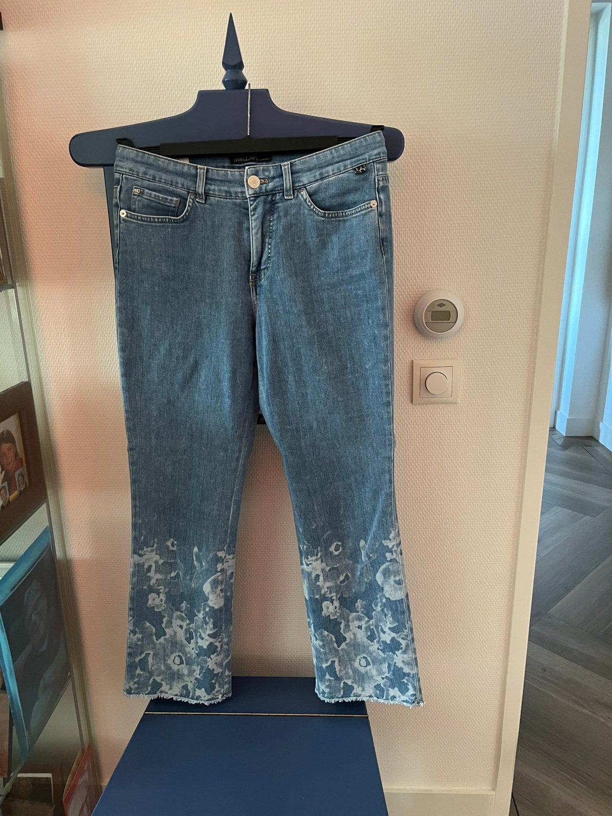 Marccain broek m3, Kleding | Dames, Spijkerbroeken en Jeans, Ophalen of Verzenden, Zo goed als nieuw, Blauw, W30 - W32 (confectie 38/40)