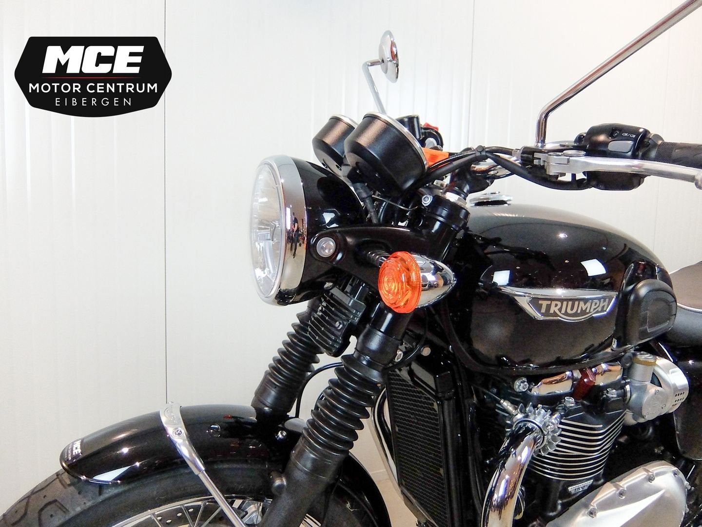 TRIUMPH BONNEVILLE  T 120 (bj 2017), Motoren, 2 cilinders, Bedrijf, Onbekend, 1200 cc