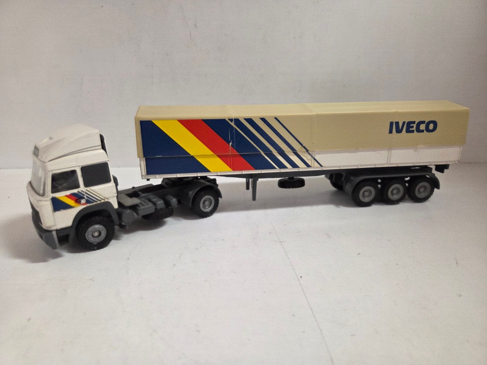 Conrad Iveco Turbostar demo 1:50, ., Conrad, Ophalen of Verzenden, Zo goed als nieuw