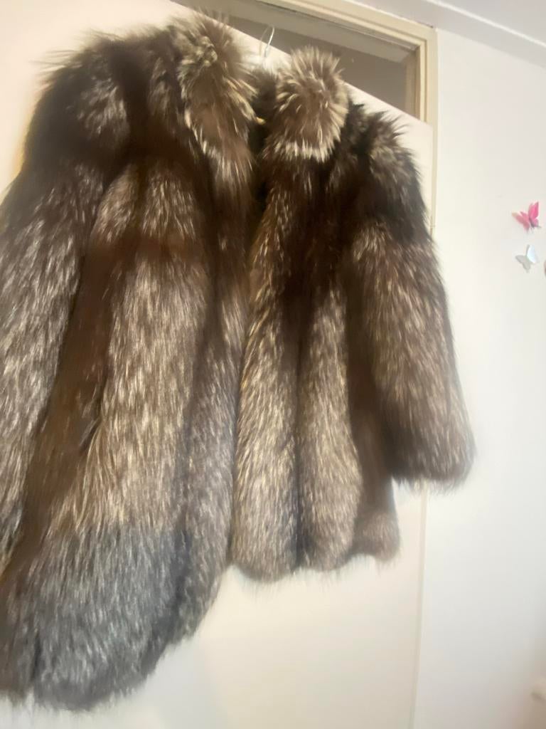 Luxe Bontjas - Zilvervos, Kleding | Dames, Jassen | Winter, Ophalen, Zo goed als nieuw, Maat 36 (S), Grijs