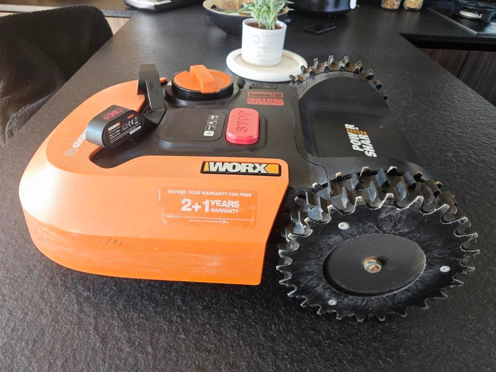 Worx Landroid M500 WR165E, Tuin en Terras, Robotmaaiers, Gebruikt, Bestuurbaar via app, Worx, Ophalen of Verzenden